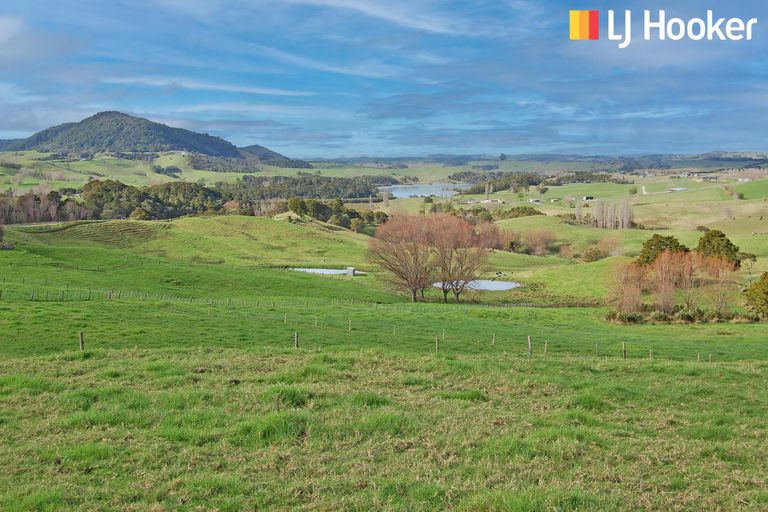 Photo of property in 91 Whaka Street, Maungaturoto, 0520