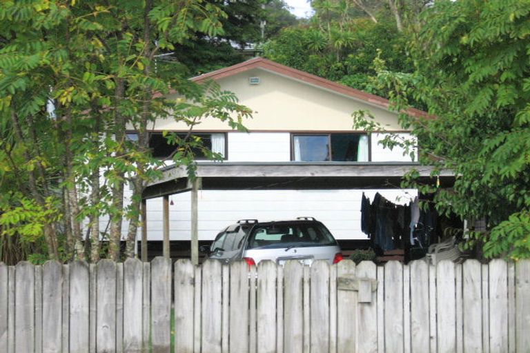 Photo of property in 40 Newington Road, Henderson, Auckland, 0612