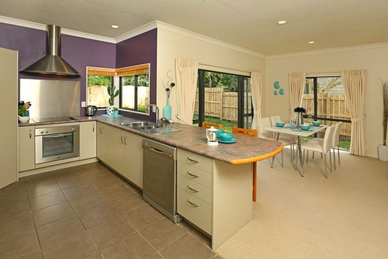 Photo of property in 107a Glendale Road, Glen Eden, Auckland, 0602