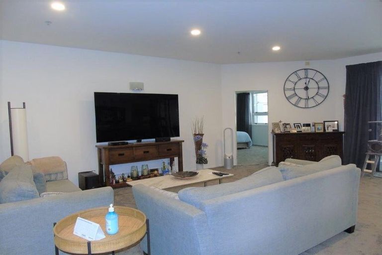 Photo of property in Stadium Garden Flats, 509/107 Thorndon Quay, Pipitea, Wellington, 6011