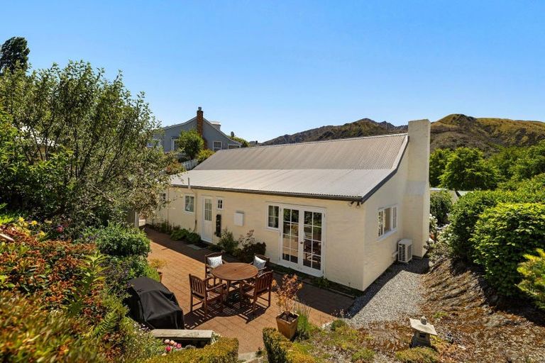 Photo of property in 34 Cardigan Street, Arrowtown, 9302