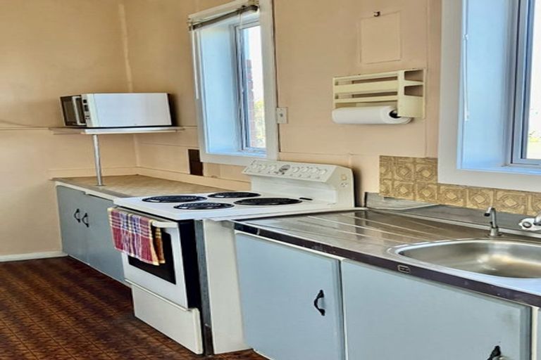 Photo of property in 43 Chaucer Street, Milton, 9220