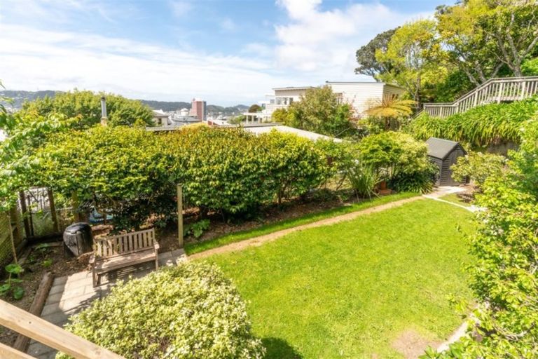 Photo of property in 27 Salamanca Road, Kelburn, Wellington, 6012