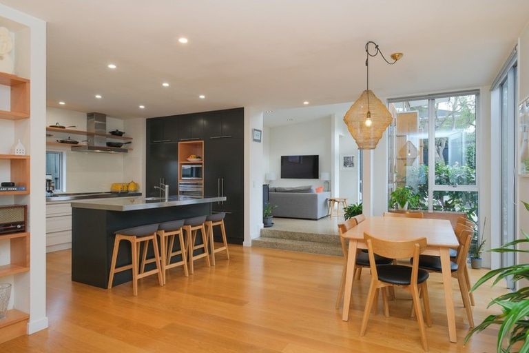 Photo of property in 17 Fifield Street, Roslyn, Dunedin, 9010