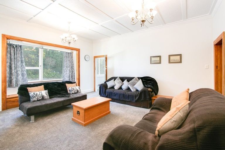 Photo of property in 57 Milton Road, Bluff Hill, Napier, 4110