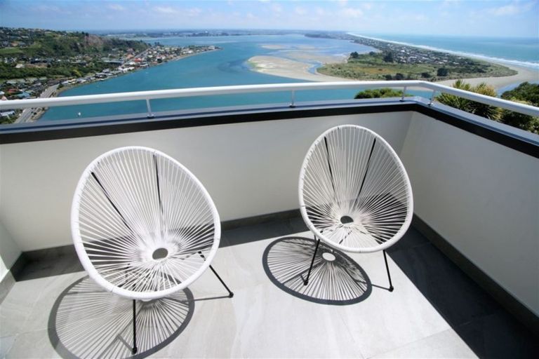 Photo of property in 46 Tuawera Terrace, Clifton, Christchurch, 8081