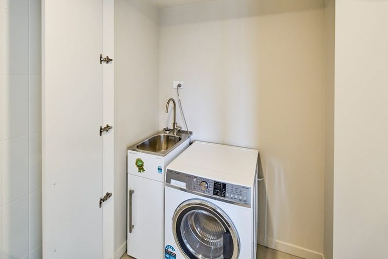 Photo of property in 908/212 Willis Street, Te Aro, Wellington, 6011