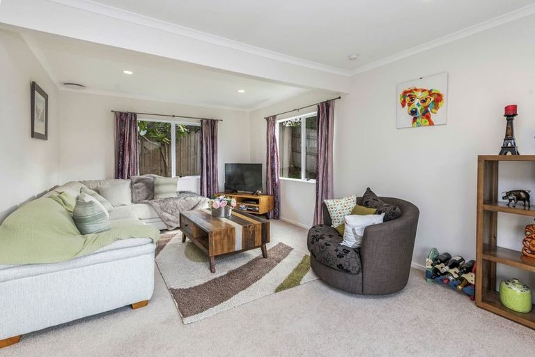 Photo of property in 53b Howe Street, Howick, Auckland, 2014