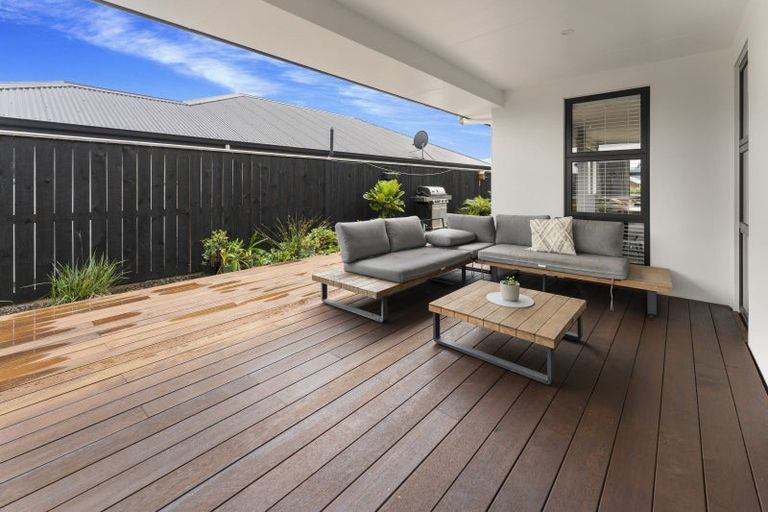 Photo of property in 11 Huntaway Close, Stoke, Nelson, 7011