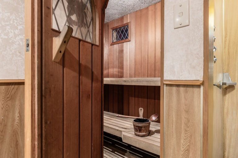 Photo of property in 209 Victoria Avenue, Hokowhitu, Palmerston North, 4410