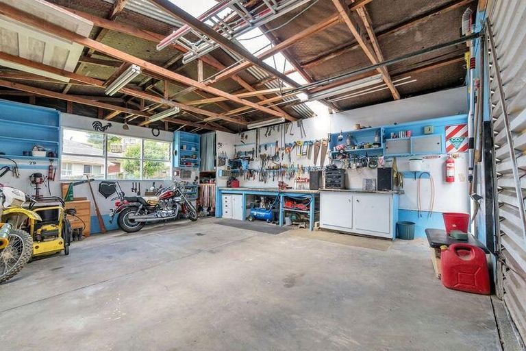 Photo of property in 19 Glendene Avenue, Glendene, Auckland, 0602