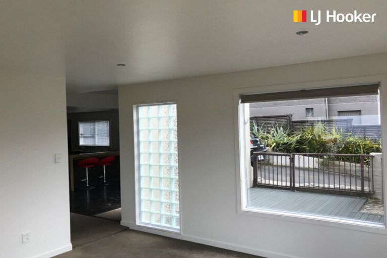 Photo of property in 27 Earls Road, Saint Clair, Dunedin, 9012