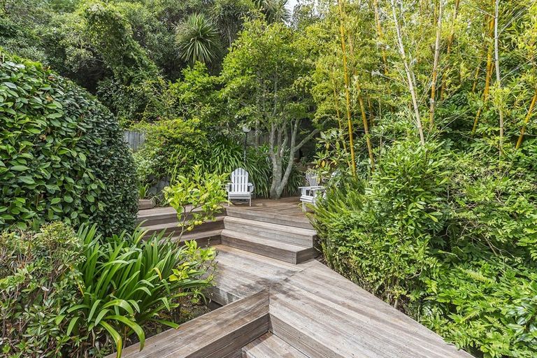 Photo of property in 24 Telford Terrace, Oriental Bay, Wellington, 6011