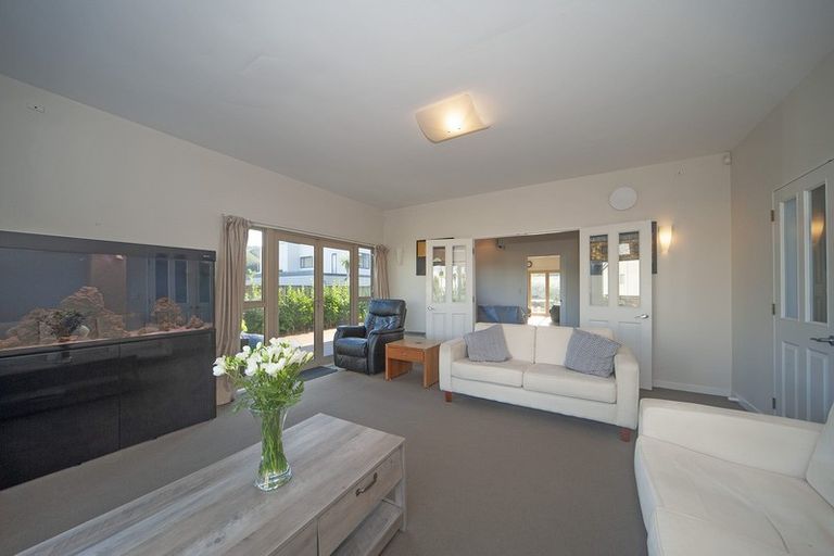 Photo of property in 24 Jordan Street, Island Bay, Wellington, 6023