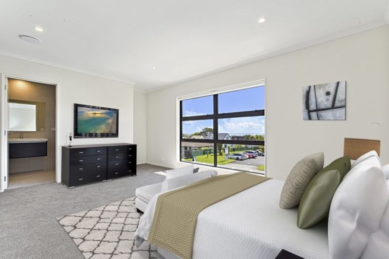 Photo of property in 47 Eugenia Rise, Totara Heights, Auckland, 2105