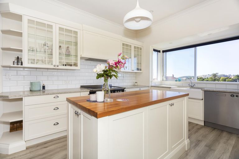 Photo of property in 138 Perth Street, Holmes Hill, Oamaru, 9401