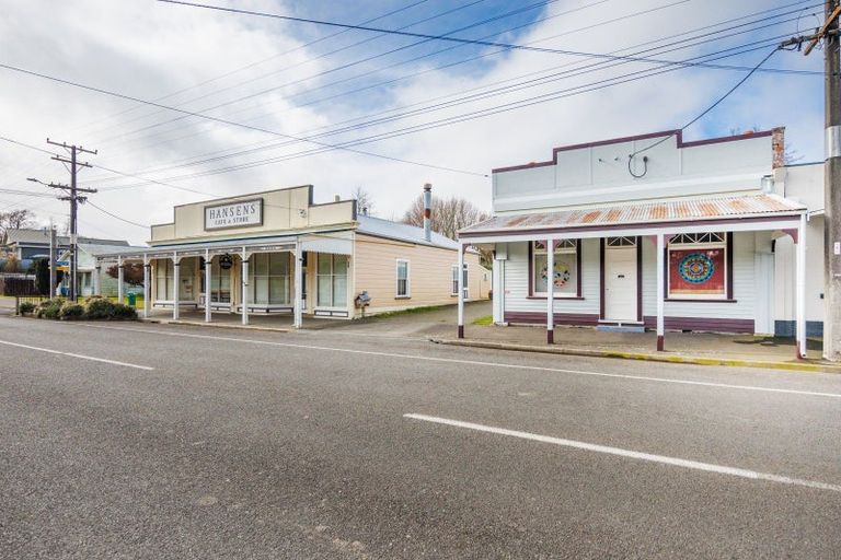 Photo of property in 2898 Kimbolton Road, Kimbolton, 4774