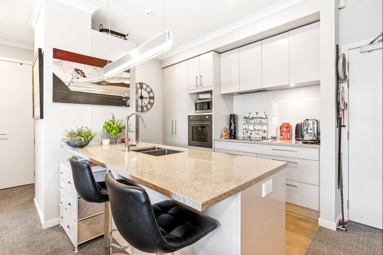 Photo of property in 106 Rewa Rewa Lane, Orewa, 0931