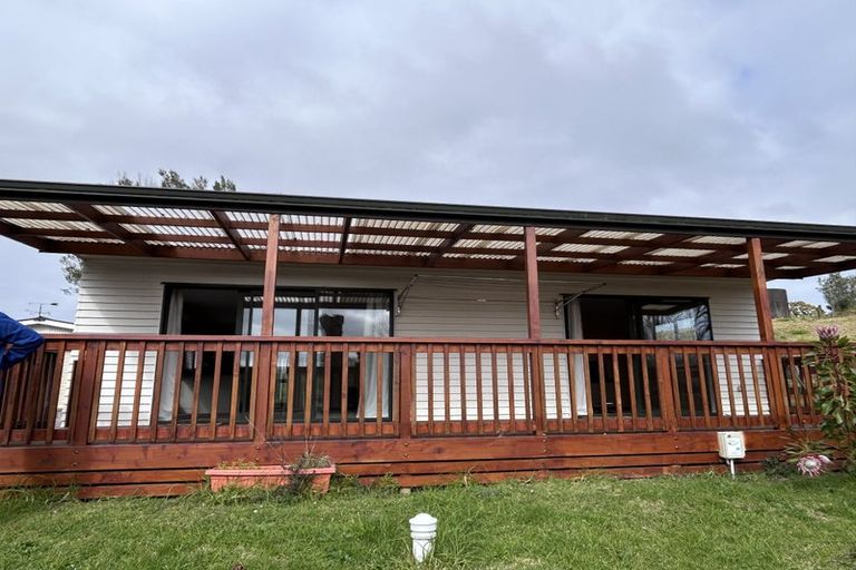 Photo of property in 133 Codlin Road, Waiuku, 2682