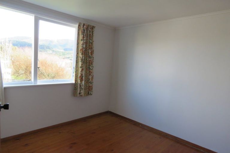 Photo of property in 34 Roberts Street, Tawa, Wellington, 5028
