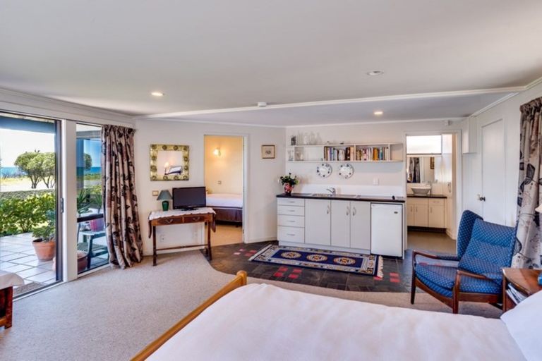 Photo of property in 129 North Shore Road, Eskdale, Napier, 4182