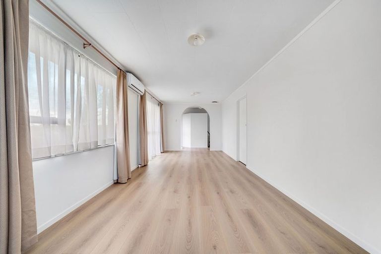 Photo of property in 109 Manuroa Road, Takanini, 2112