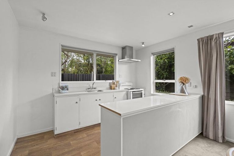 Photo of property in 2/14c Cashmere Road, Cashmere, Christchurch, 8022