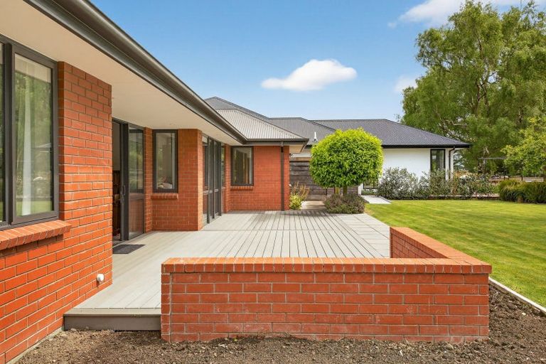 Photo of property in 75 Huntingdon Drive, Rangiora, 7400