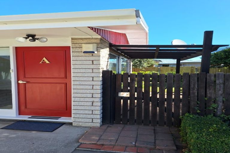 Photo of property in 1/24 Toorak Avenue, Avonhead, Christchurch, 8042