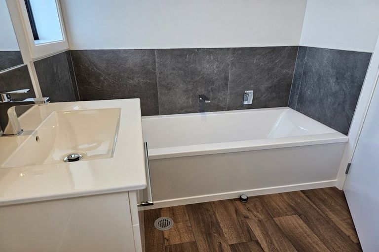 Photo of property in 15b Dimock Street, Titahi Bay, Porirua, 5022