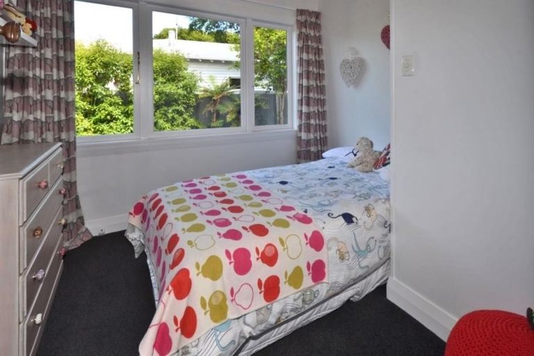 Photo of property in 52 Dudley Street, Richmond, Christchurch, 8013