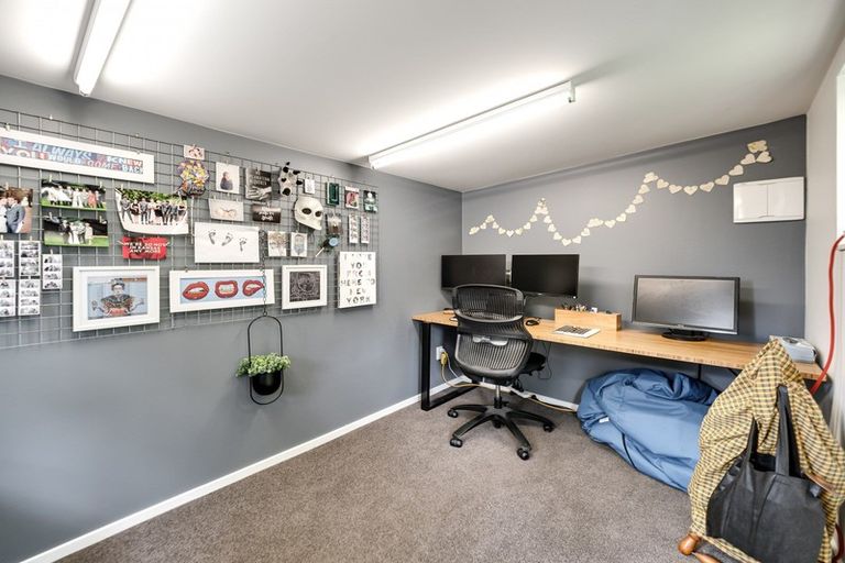 Photo of property in 30 Eders Road, Woodend, 7610