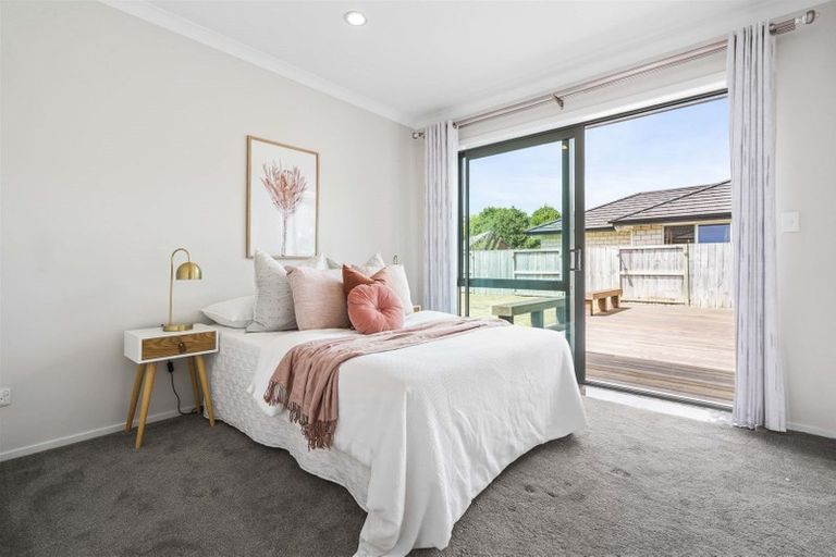 Photo of property in 52 Sirius Crescent, Rototuna North, Hamilton, 3210