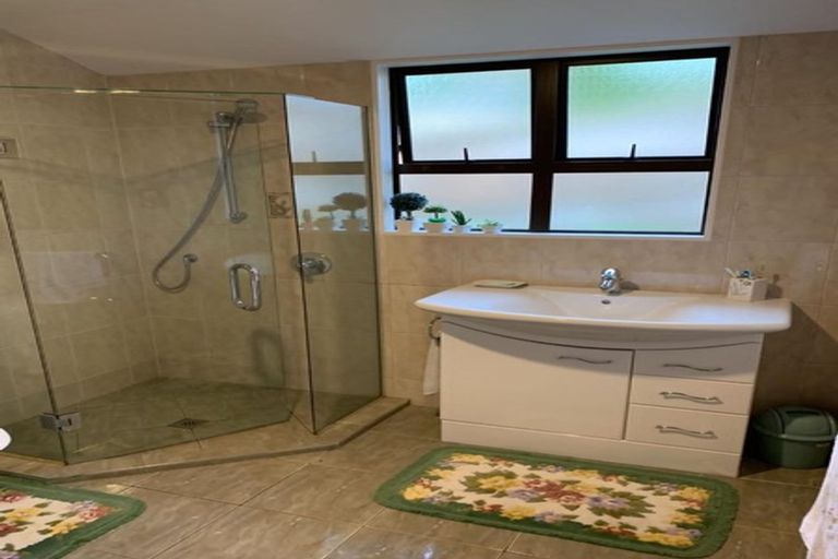 Photo of property in 10 Te Wharau Drive, Greenhithe, Auckland, 0632