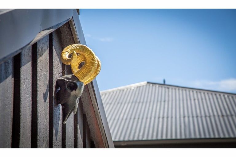 Photo of property in 372 Hawkins Road, Hororata, 7572