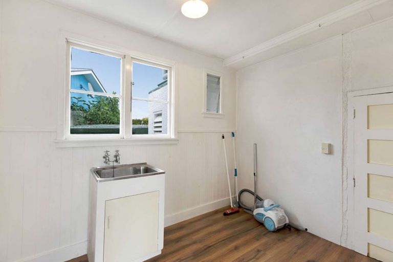 Photo of property in 146 Mcmurdo Street, Tinwald, Ashburton, 7700