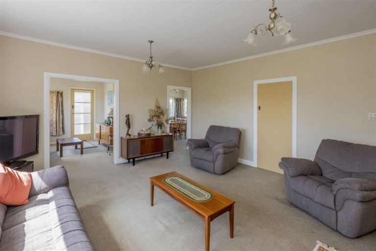 Photo of property in 26 Marine Parade, Otaki Beach, Otaki, 5512