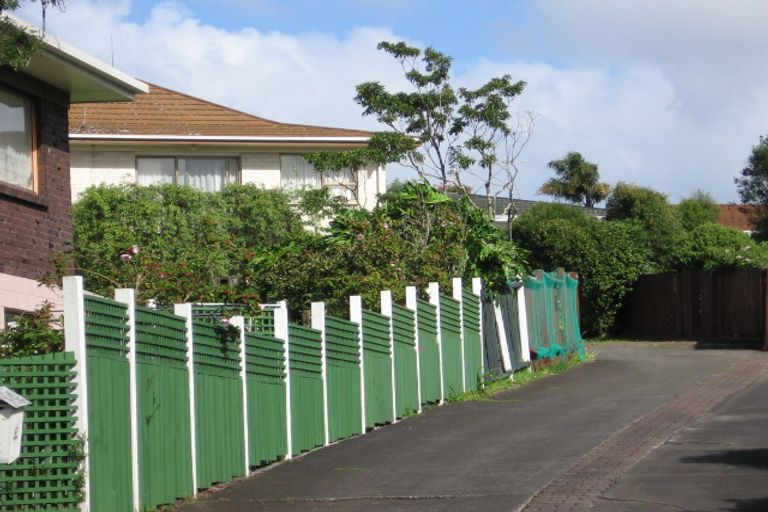 Photo of property in 9a Butley Drive, Farm Cove, Auckland, 2012