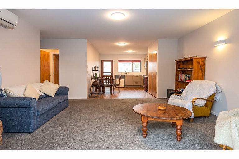 Photo of property in 3 Siddal Place, Richmond, Christchurch, 8013