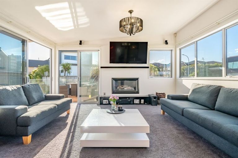 Photo of property in 3 Mo Street, Camborne, Porirua, 5026