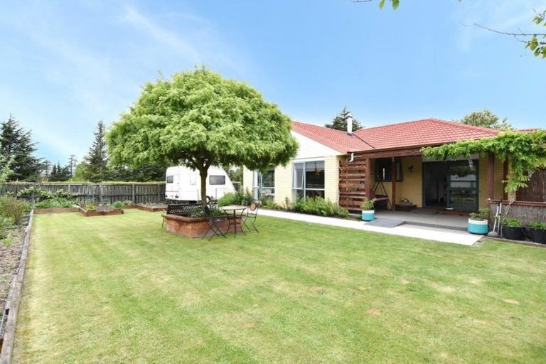 Photo of property in 127 High Street, Oxford, 7430