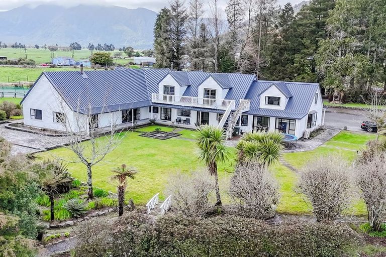 Photo of property in 6 Whataroa Highway, Harihari, 7884