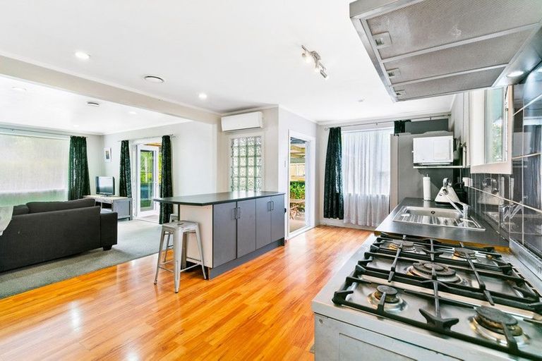 Photo of property in 48 Jillian Drive, Ranui, Auckland, 0612