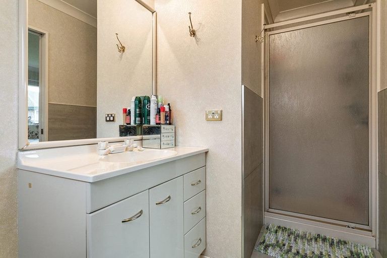 Photo of property in 106 Burns Street, Leamington, Cambridge, 3432