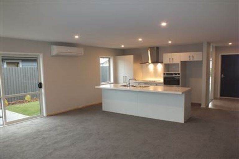 Photo of property in 2 Parawai Street, Marshland, Christchurch, 8083
