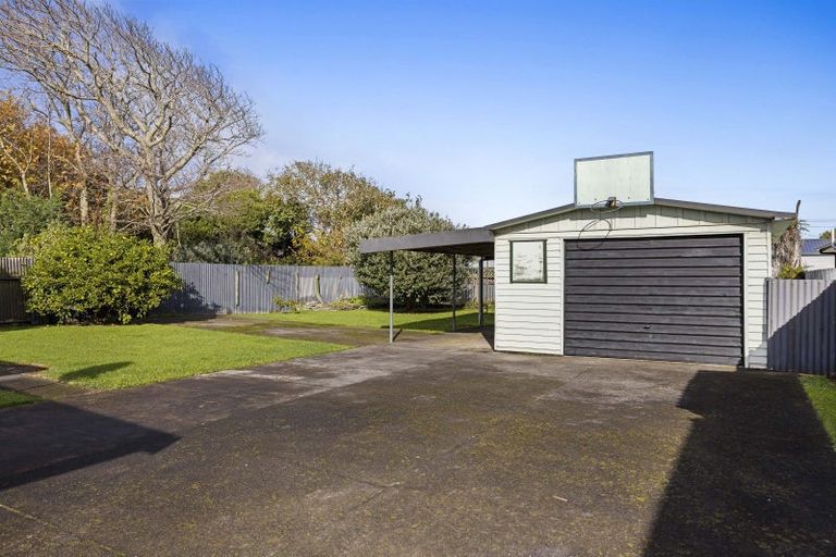 Photo of property in 5 Egmont Street, Hawera, 4610