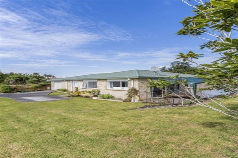 Photo of property in 11 Munroe Road, Ranui, Auckland, 0612