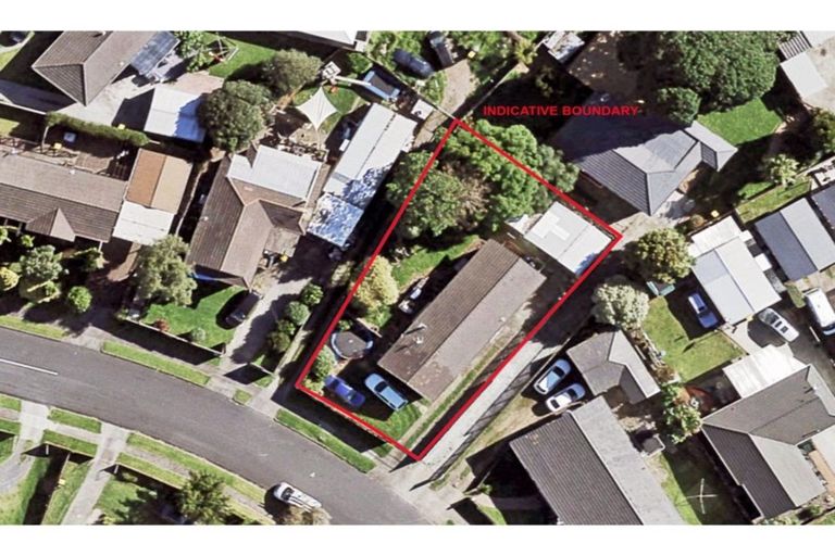 Photo of property in 8 Becker Drive, Weymouth, Auckland, 2103