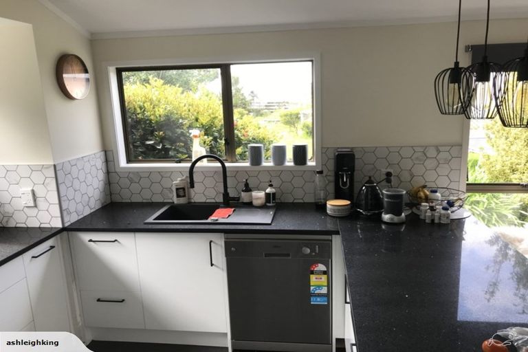 Photo of property in 2/16 View Road, Wairau Valley, Auckland, 0627