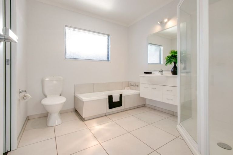 Photo of property in 8 Mcnaughton Place, Onekawa, Napier, 4110